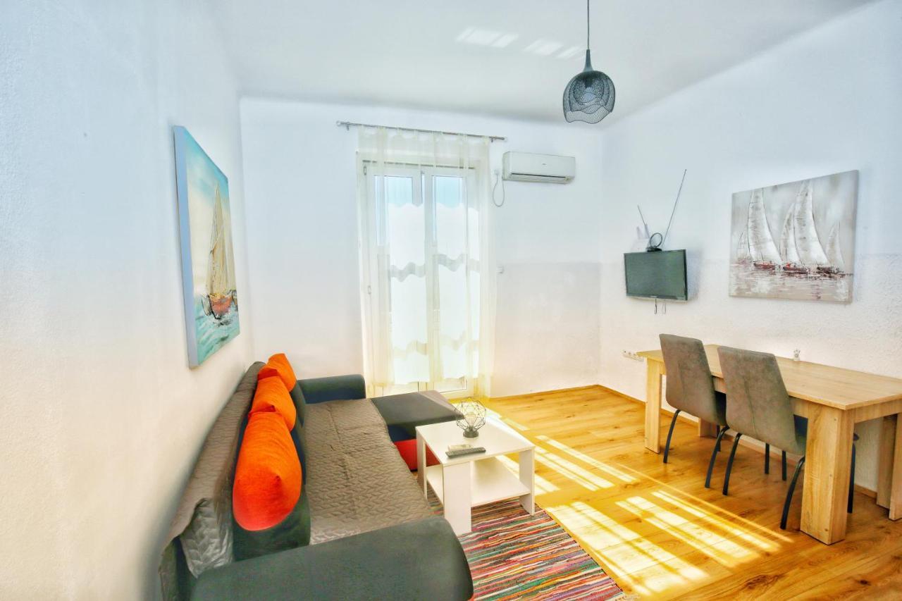 Family Apartment Rijeka Bagian luar foto